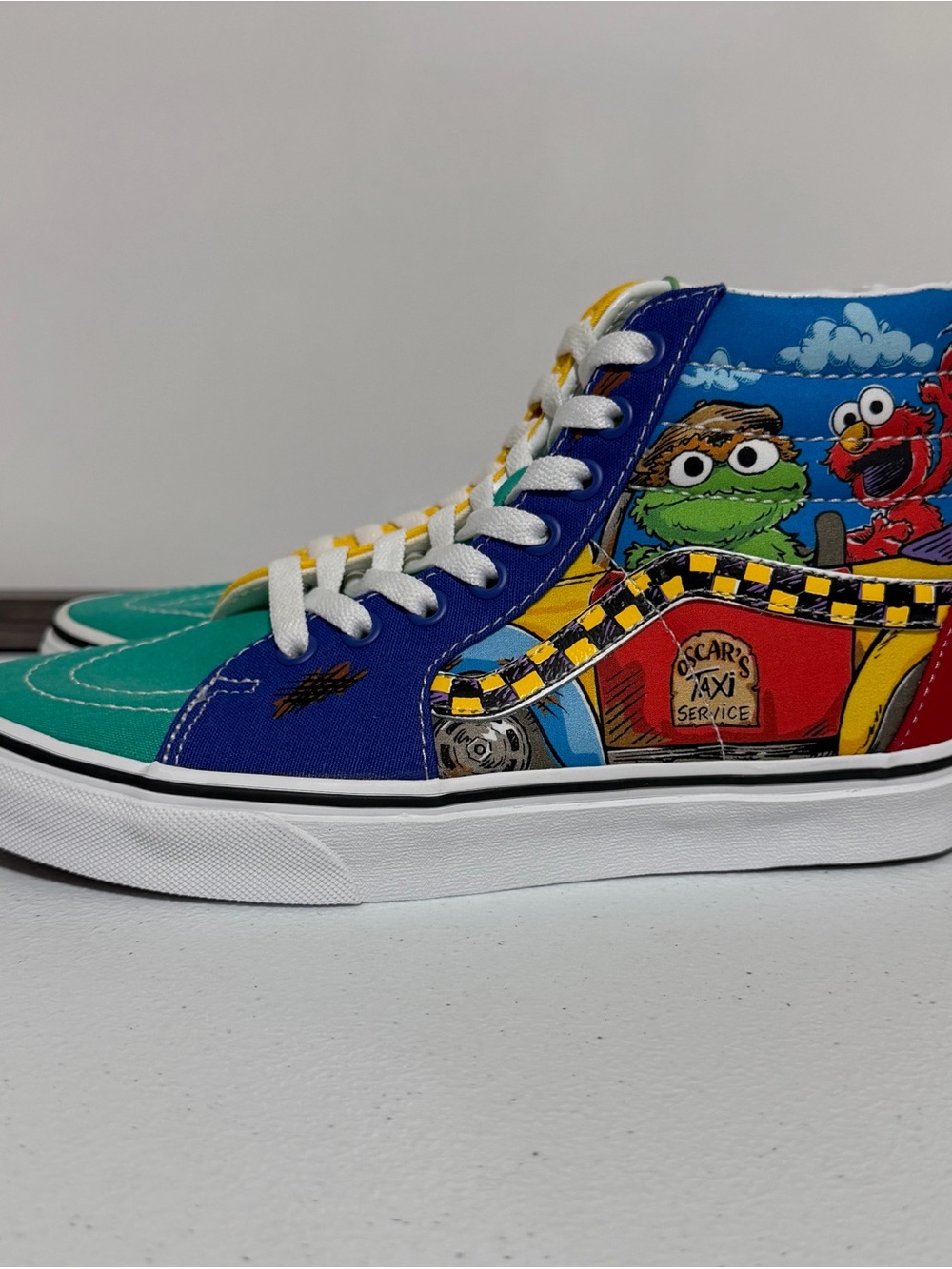 Vans x Sesame Street Sk8-Hi 'Oscar's Taxi Service' Sneakers-Size 6/7 New - Picture 3 of 9